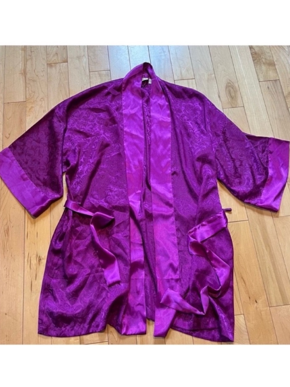 Victorias Secret Vintage Plum Purple patterned Gold Label robe w belt One Size